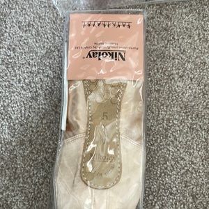 Nicholay StreamPointe pointe shoes